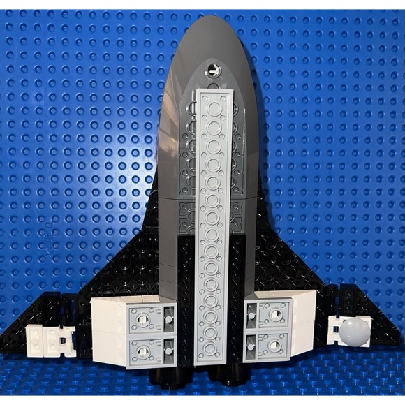 LEGO CITY Utility Shuttle (60078) Space Exploration - Picture 6 of 7